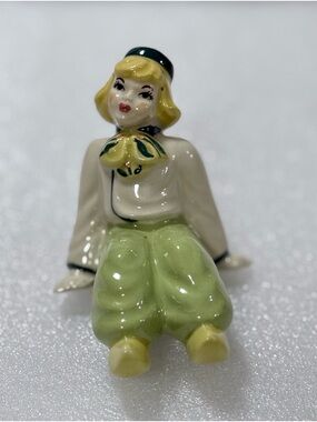 Vintage Dutch Girl Shelf Sitter 1950s by Ceramic Arts Studio Betty Harrington